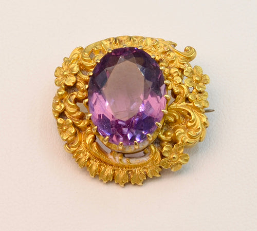 14K yellow gold brooch with Amethyst
