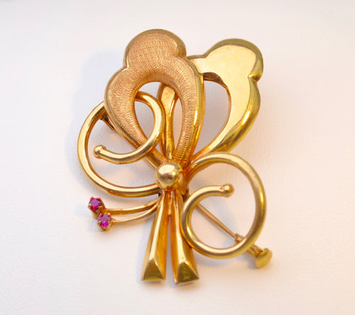 18K yellow gold hand-made brooch from Europe