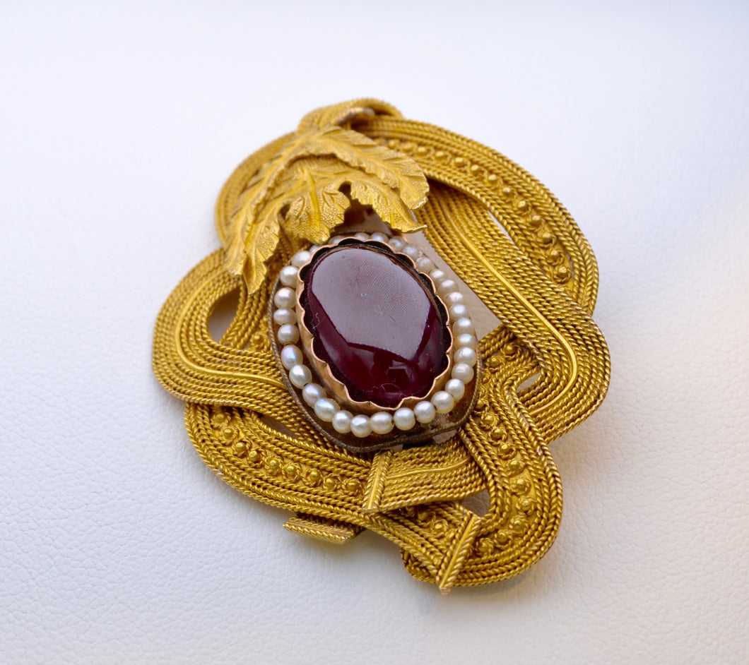 Hand-made Brooch with Garnet Cabachon and Seed Pearls in 18K Yellow Gold