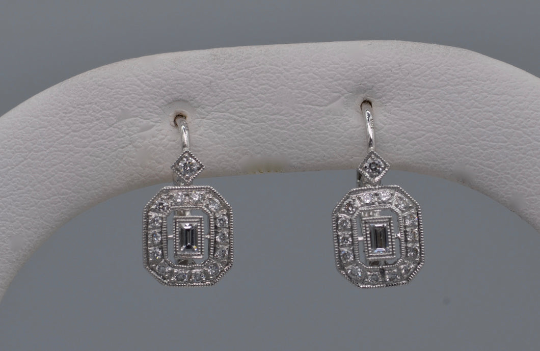 18K white gold lever back earrings Art Deco-style with diamonds
