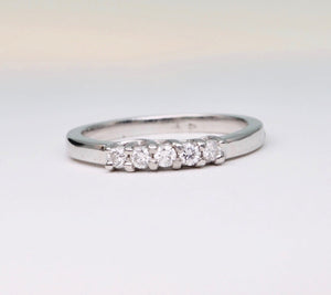 14K White gold band ring with 5 Diamonds