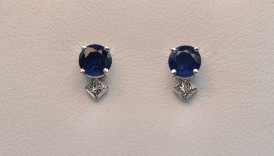14K white gold Sapphire Stud earrings with square diamonds
