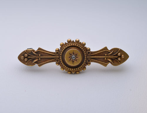 15K Yellow Gold English Victorian Pin with Rose-Cut Diamond